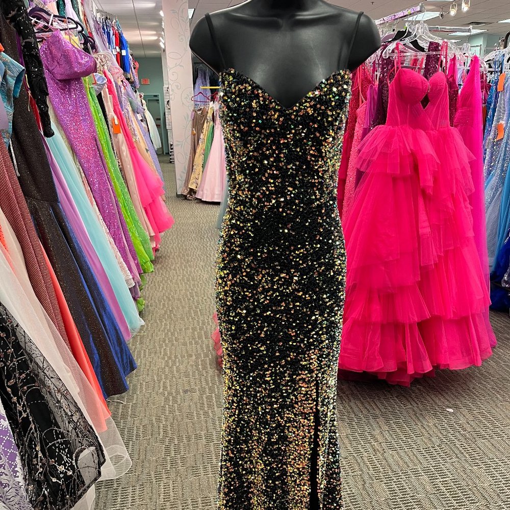 Blush sz:4 Black/Gold Sequin Dress